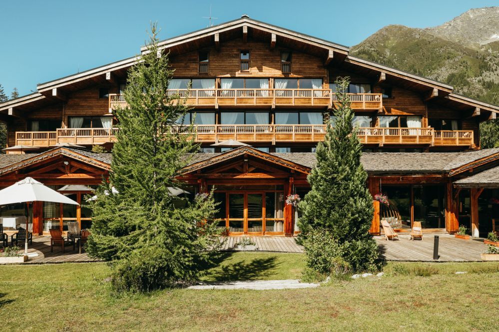 Les Grands Montets Hotel & Spa - Exterior