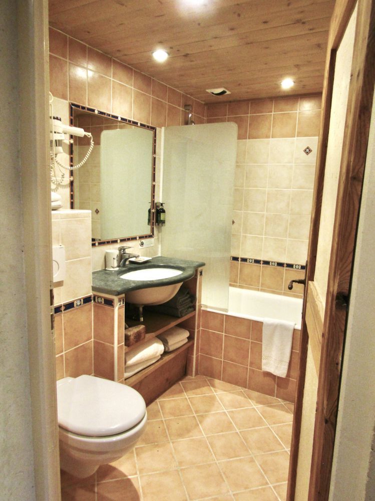 Salle de bains de la chambre Standard